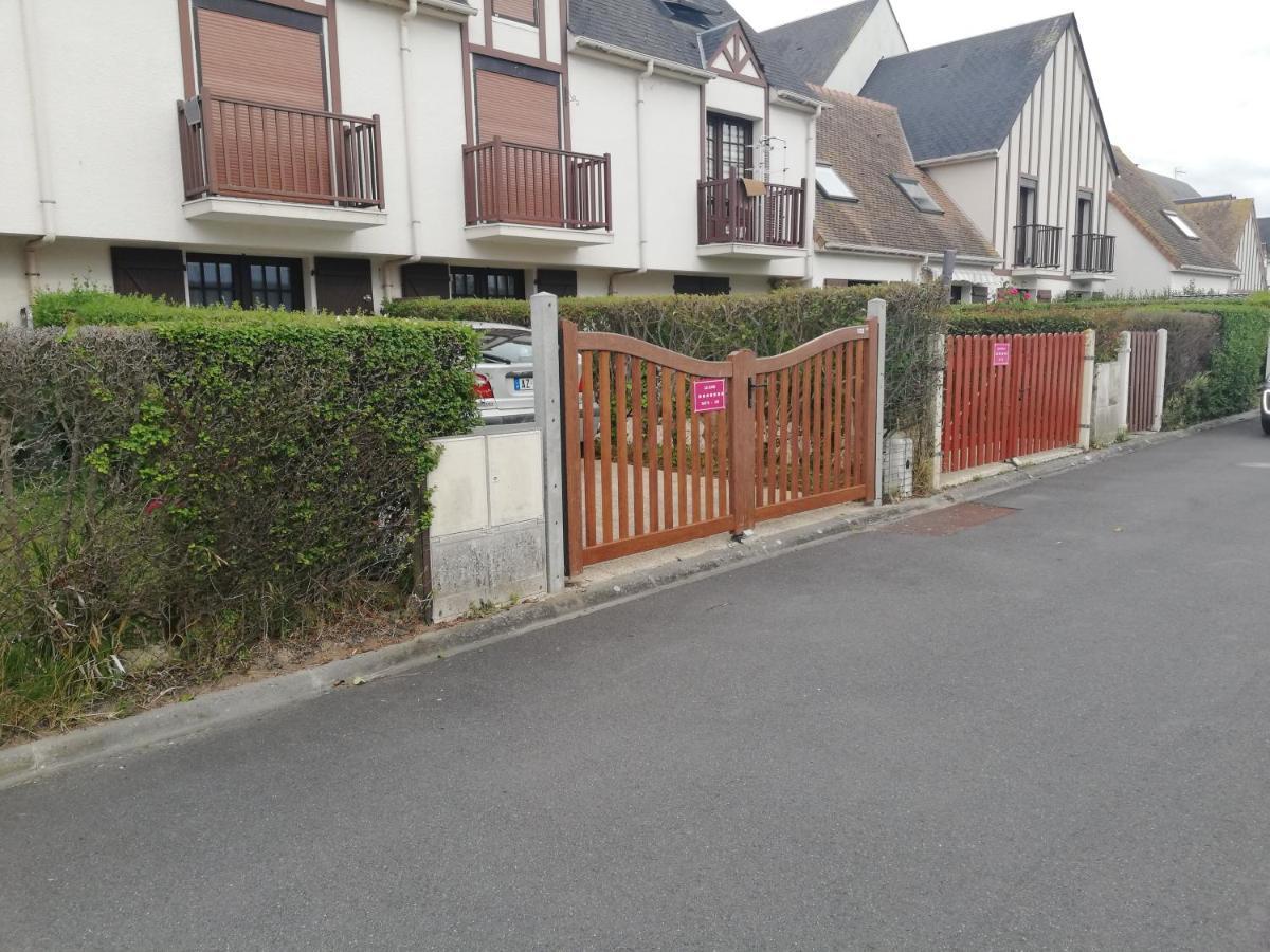 Apartmán Juno Courseulles-sur-Mer Exteriér fotografie
